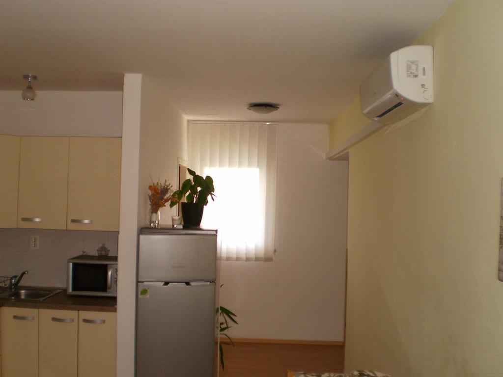 Apartments Vala ロゴズニッツァ エクステリア 写真
